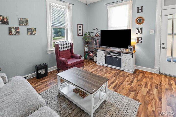 Property Photo: 704 Lee Avenue IL 62221