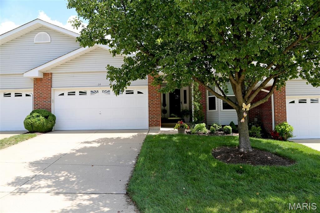 Property Photo: 24 Faulkner Drive 30C MO 63303