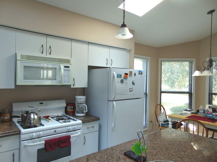 Property Photo:  858 N Auburn Woods Drive  IL 60067 