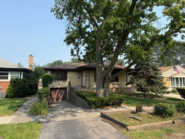 Property Photo:  9539 Lorel Avenue  IL 60077 