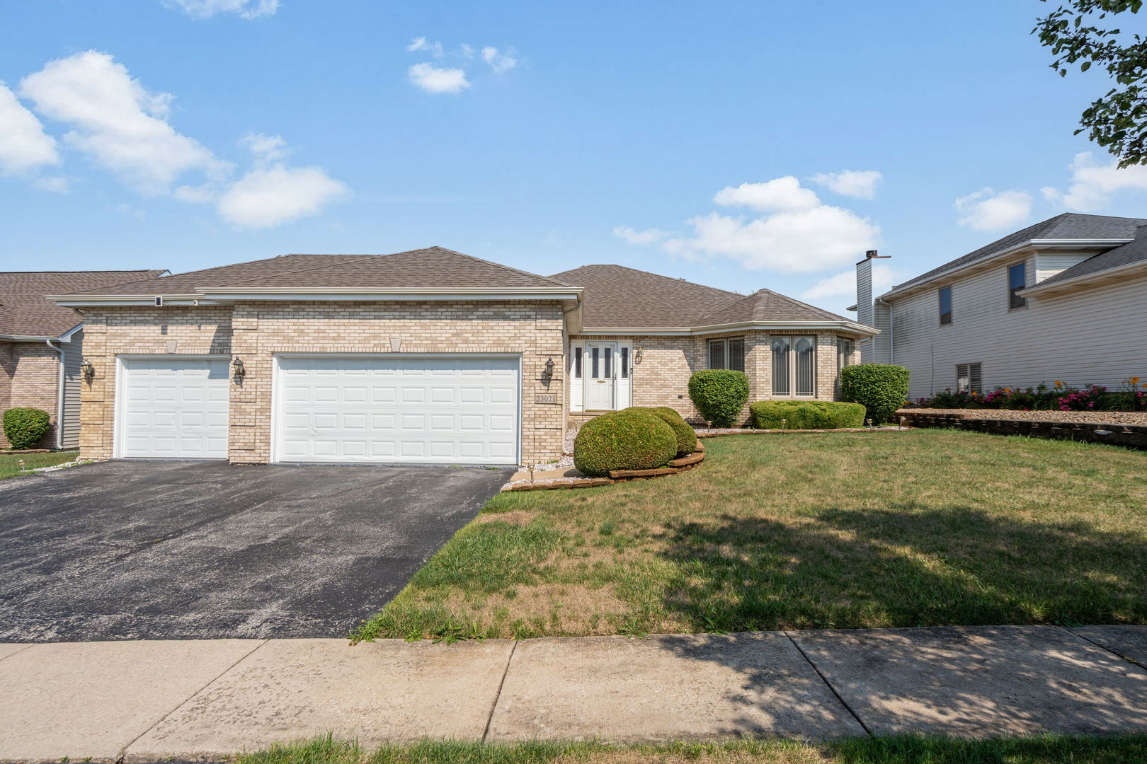 Property Photo:  23021 Eastbrook Drive  IL 60411 