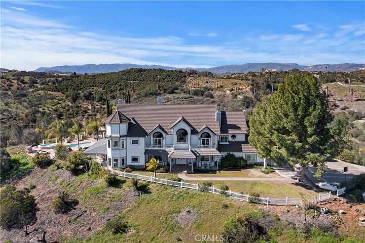 Property Photo:  46366 Sandia Creek Drive  CA 92590 