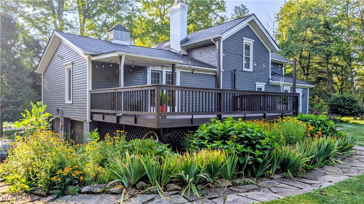 Property Photo:  1472 Warner Road  OH 44425 