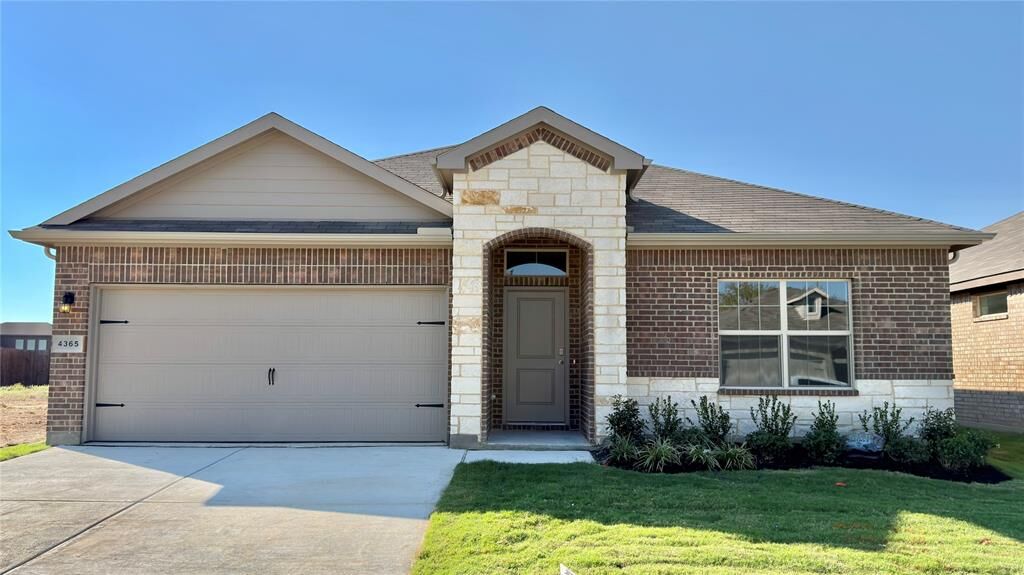 Property Photo:  4365 Mill Stream Lane  TX 76036
