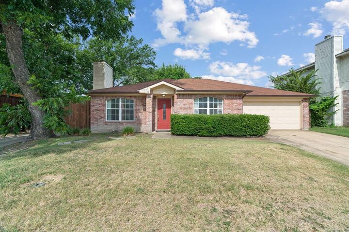 Property Photo: 327 S Rogers Road TX 75060