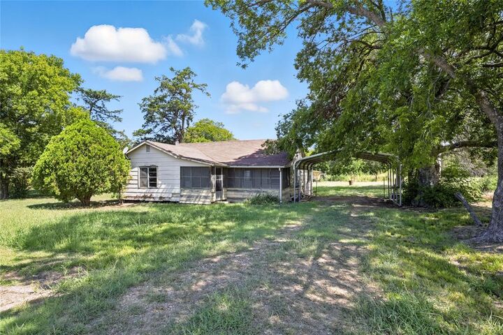 Property Photo: 1124 Farm Road 2890 TX 75448