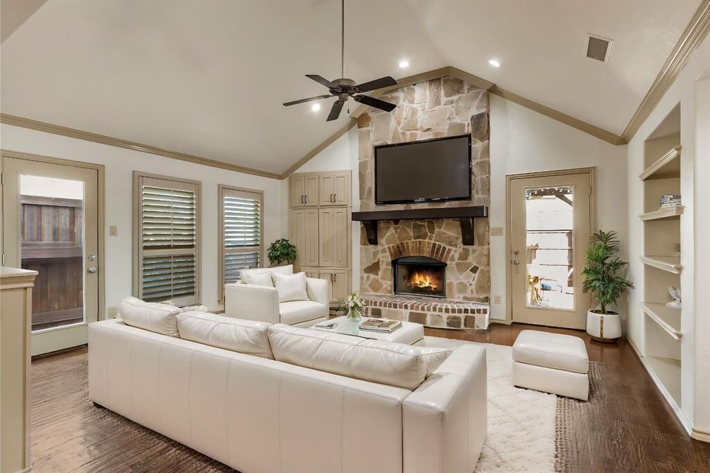 Property Photo: 1924 Palisade Court TX 75013