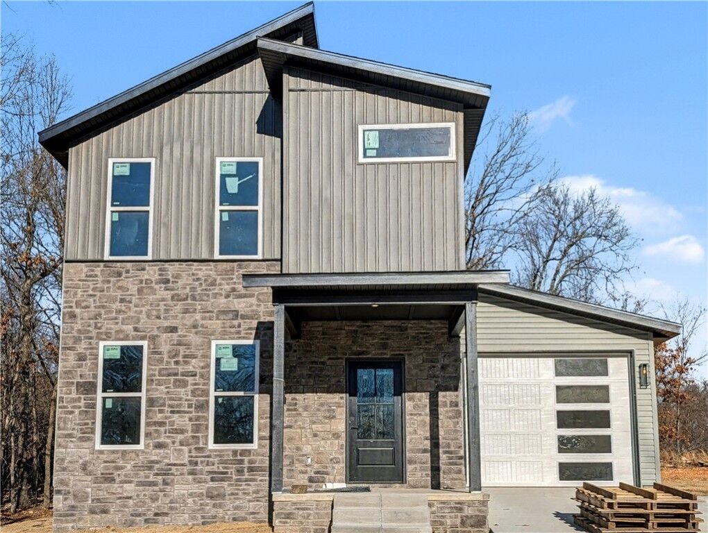 Property Photo: 6 Romine Place AR 72715