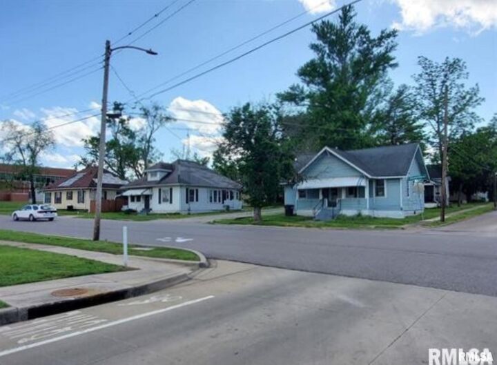 410 N University Street  Carbondale IL 62901 photo