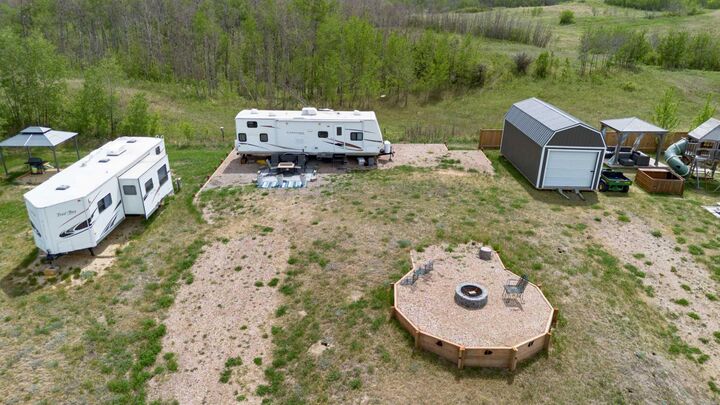 Property Photo: 37 Buffalo Lane AB T0C 3B0