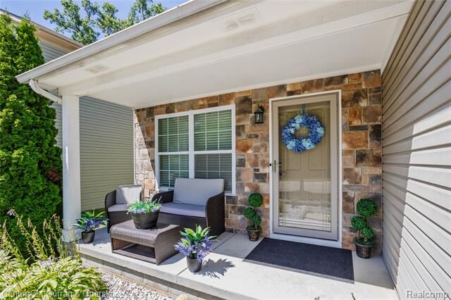 Property Photo: 13985 Breakfast Drive MI 48239