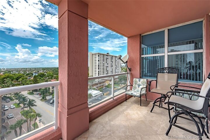 Property Photo: 2100 N Ocean Blvd 9E FL 33305