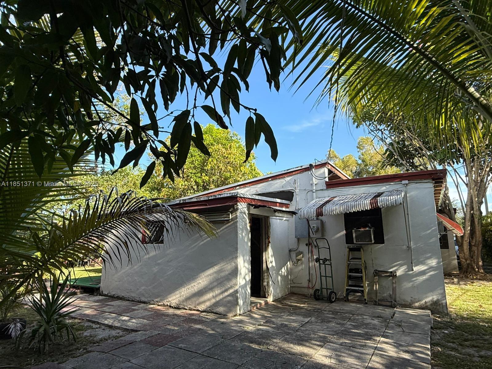 Property Photo: 1355 NE 139th St FL 33161
