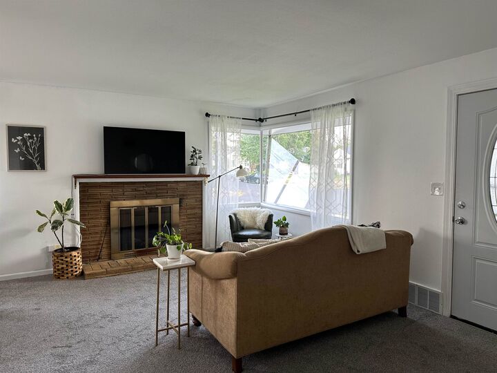 Property Photo: 4827 N Elgin St WA 99205