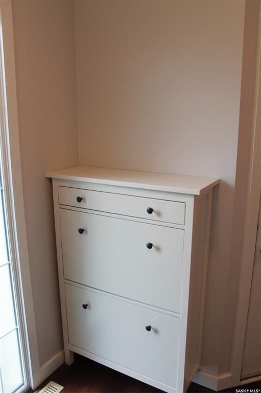 Property Photo:  410 Ledingham Way 306  SK S7V 0C4 