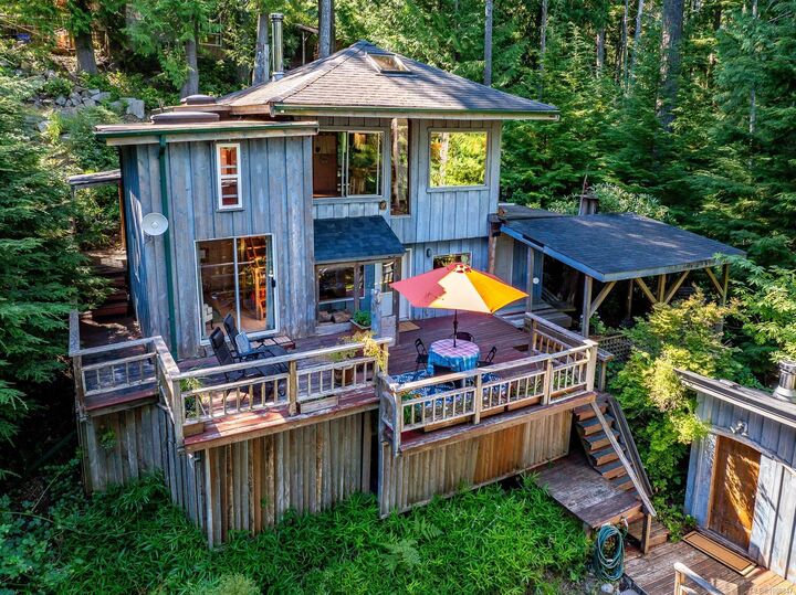 Property Photo: 838 Sutil Point Rd BC V0P 1K0
