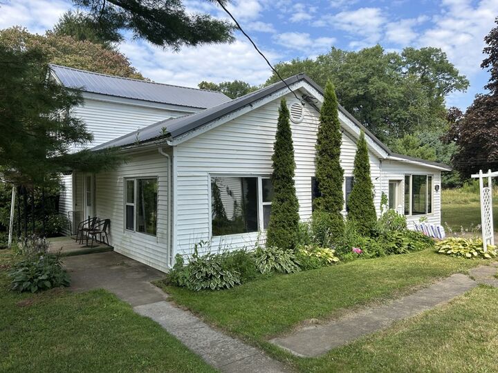 Property Photo:  124 High Street  PA 16317 