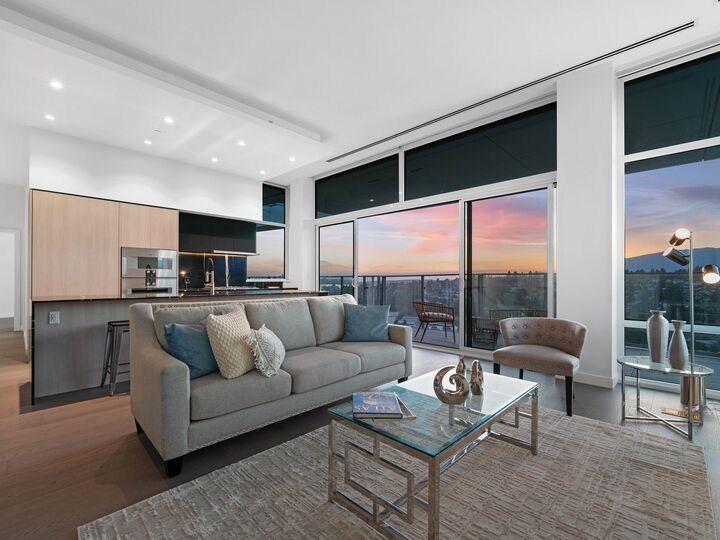 Photo de la propriété:  1500 Fern Street 3201  BC V7J 0E6 