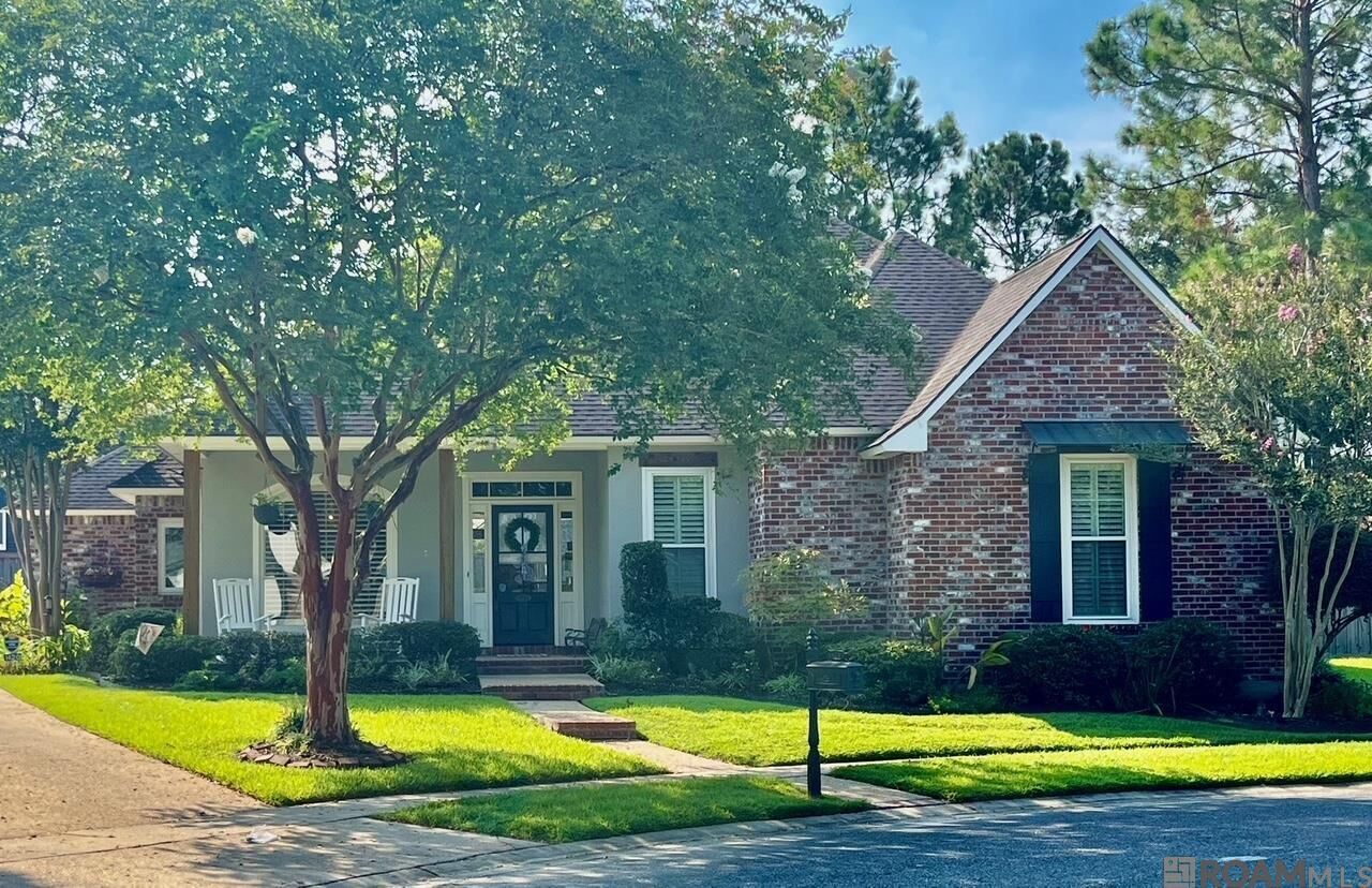 Property Photo: 1420 Great Oak Dr LA 70810
