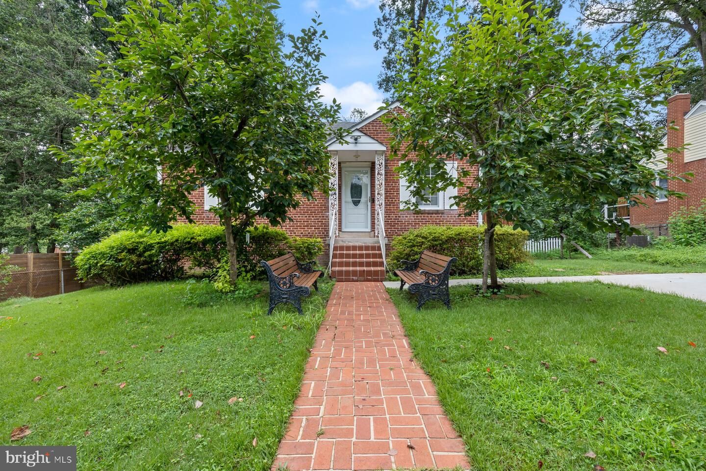 Property Photo:  2913 Collins Avenue  MD 20902 
