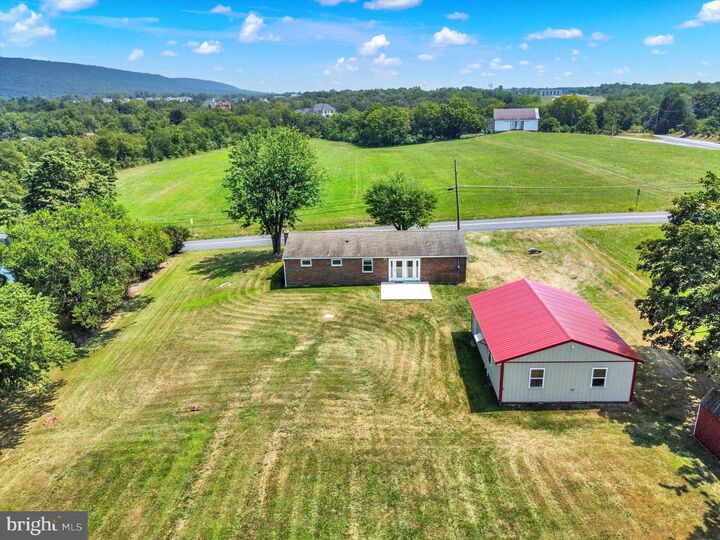 Property Photo: 9 King Drive PA 17015