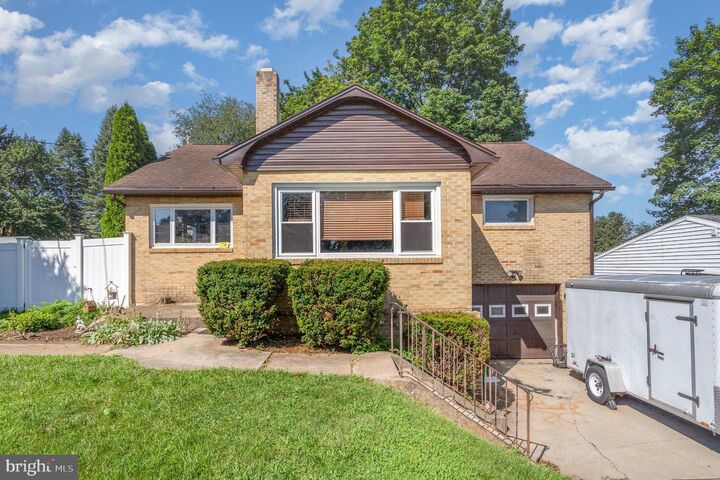 310 S Broad Street  Mechanicsburg PA 17055 photo
