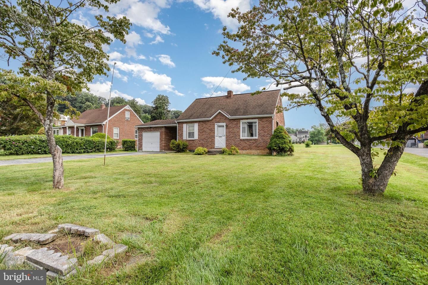 Property Photo:  1469 Arbor Lane  PA 17406 
