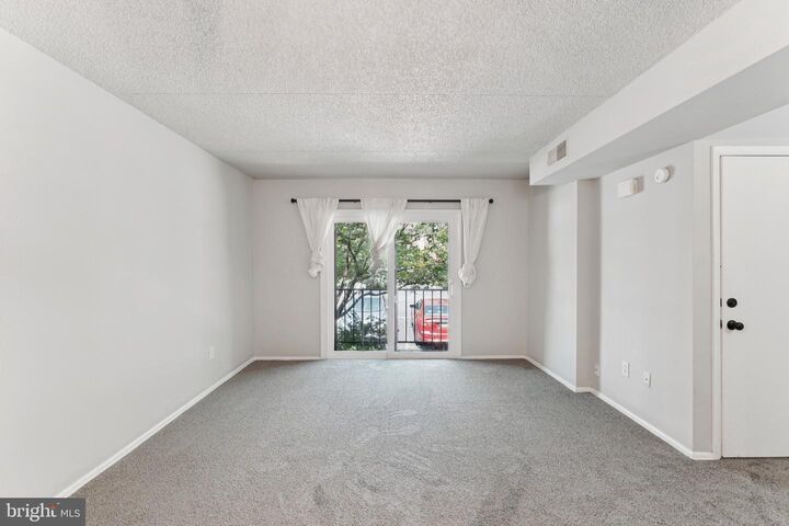 370 Saybrook Lane A  Wallingford PA 19086 photo