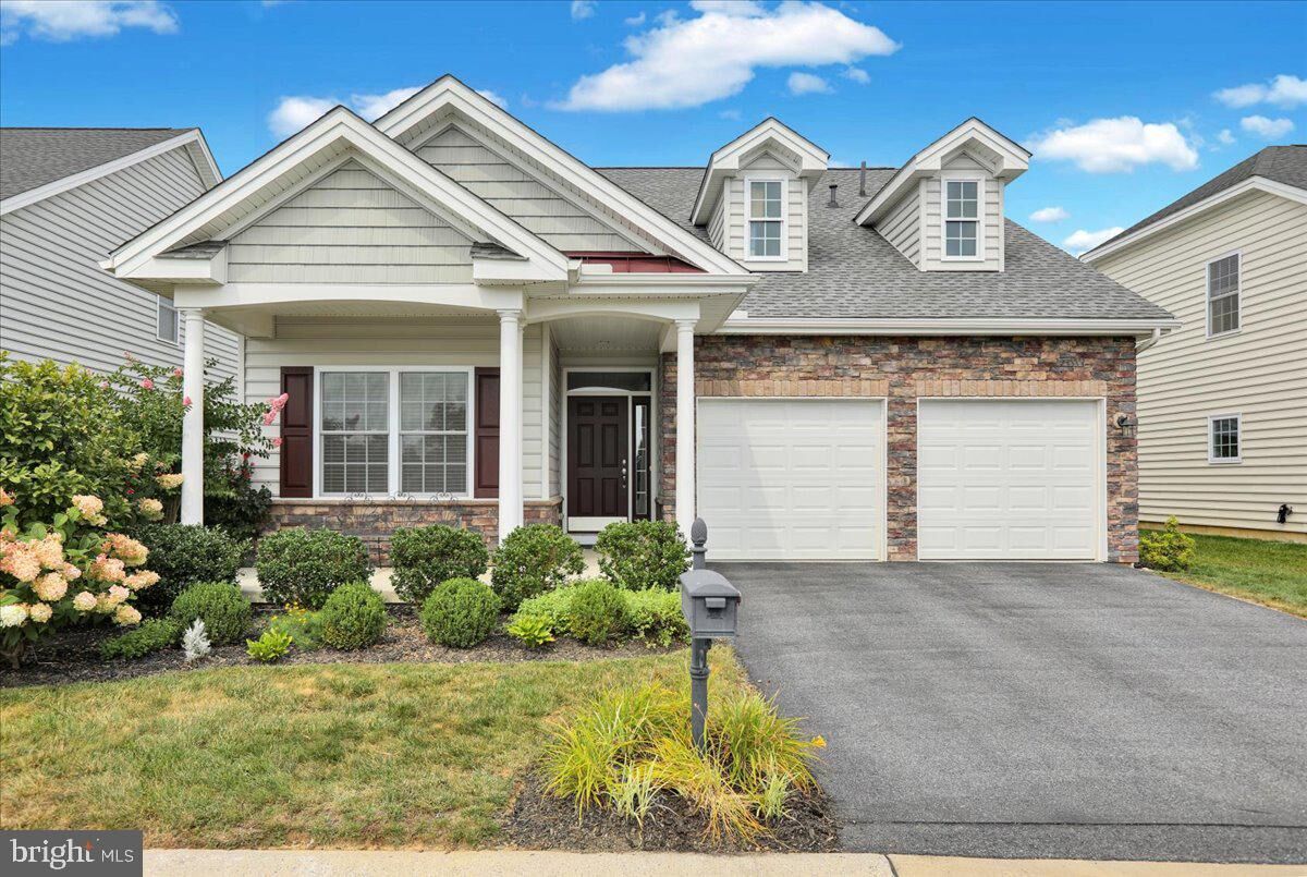 Property Photo: 430 Founders Way PA 17543
