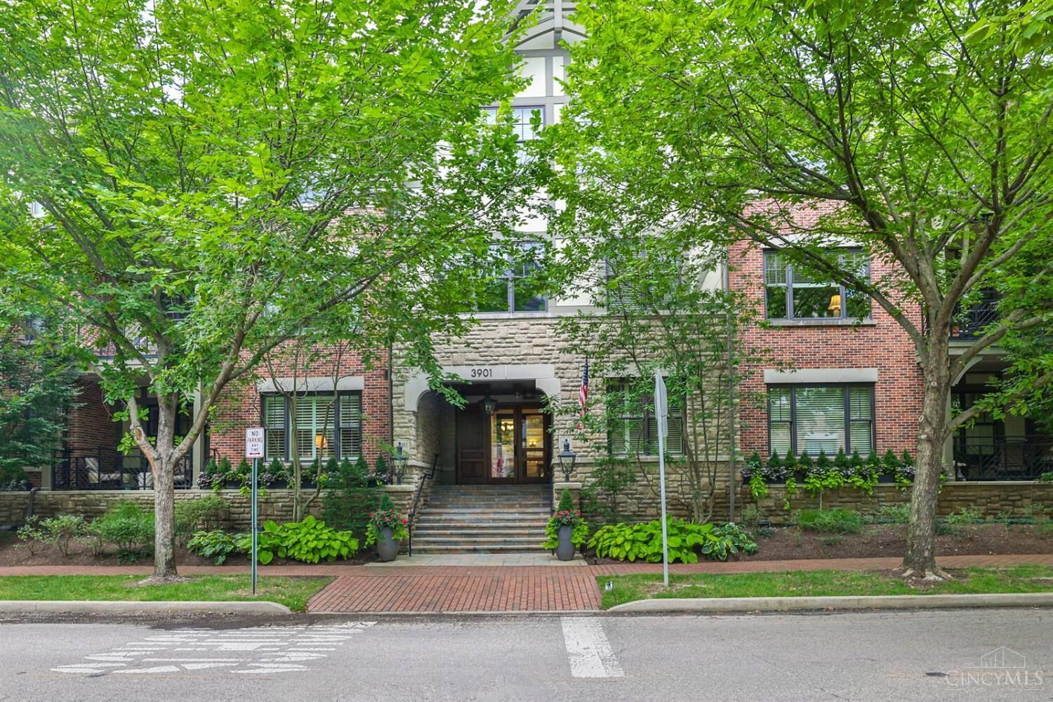 Property Photo:  3901 West Street  OH 45227 