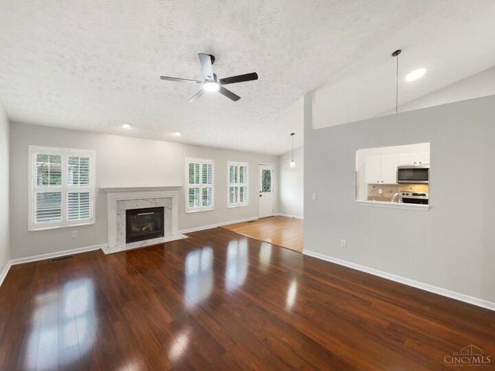 Property Photo: 8339 Maineville Road OH 45039