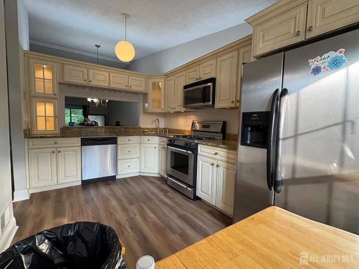 Property Photo:  333 W Wycoff Way W  NJ 08816 
