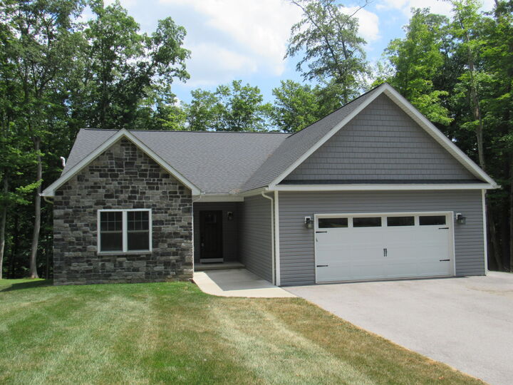 173 Lesser Antilles Ct  Dubois PA 15801 photo