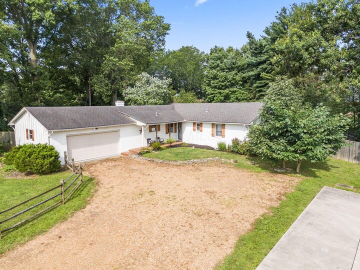 471 N Center Street  Pickerington OH 43147 photo