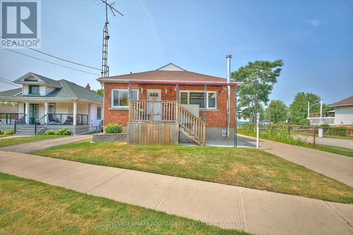 Property Photo:  323 Niagara Street  ON L2M 4V9 