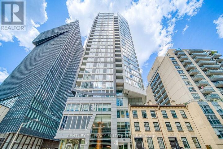 Property Photo:  68 Shuter Street 2308  ON M5B 0B4 