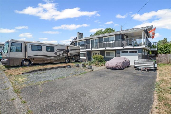 Property Photo:  45267 Stirling Avenue  BC V2R 2M7 