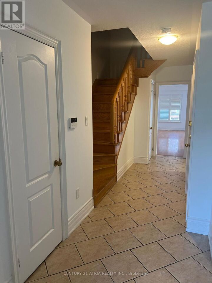 Property Photo:  54 Christephen Crescent  ON L5S 2T8 
