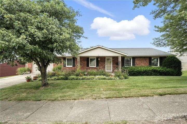 32 Mary Elaine Drive  Hamilton OH 45013 photo