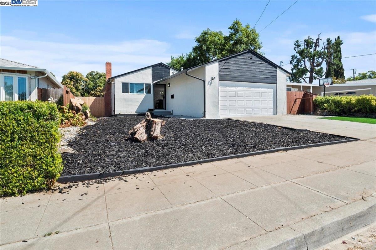 Property Photo: 974 Ventura Ave CA 94551