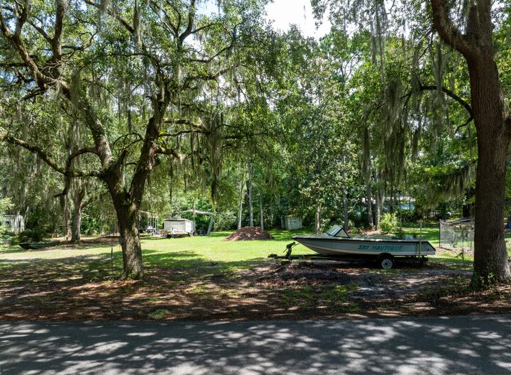 Property Photo:  Lot 3 Blk F Pitts Bayshore Drive  FL 32439 