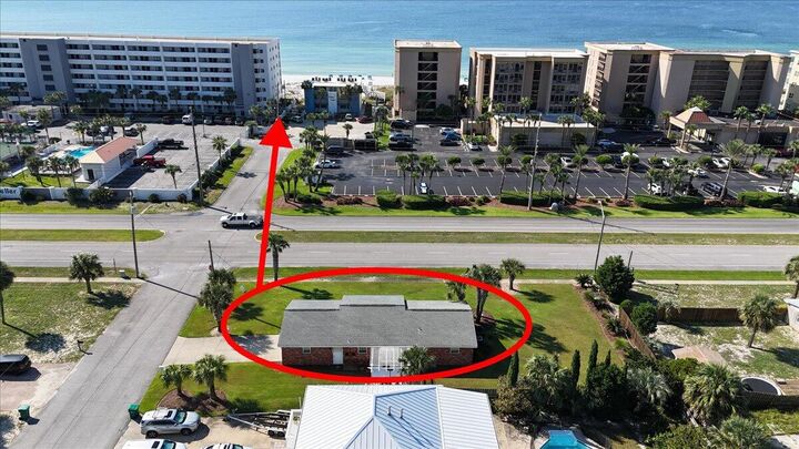 Property Photo:  547 Dorado Avenue  FL 32548 