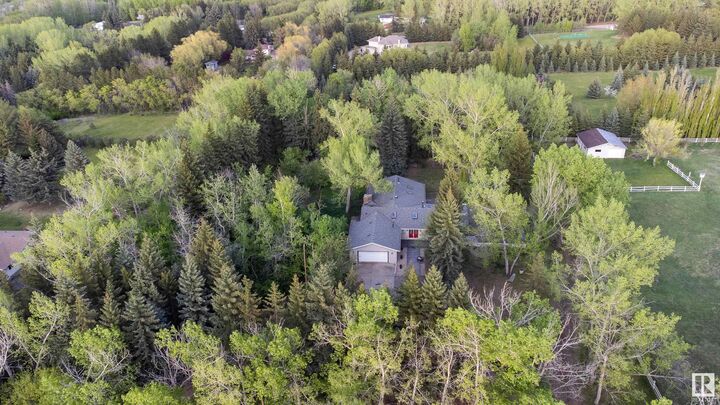 Property Photo: 52552 224 Range Road 134 AB T8A 4R7