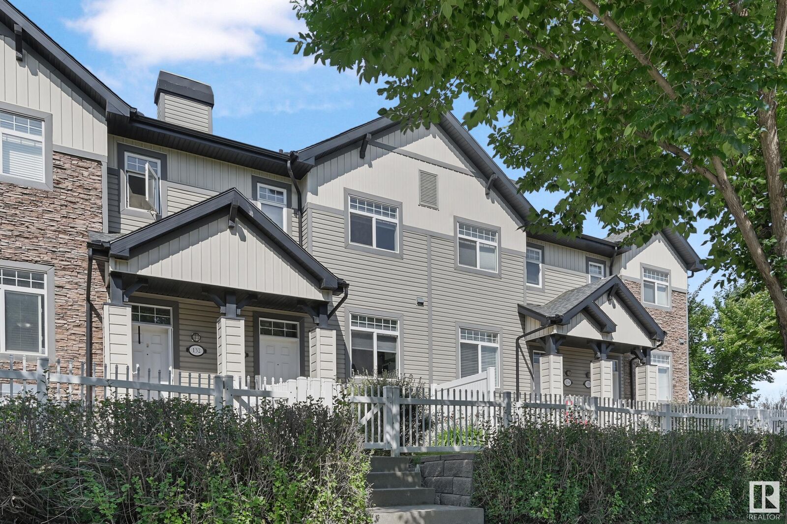 Property Photo: 465 Hemingway Road NW 133 AB T6M 0J7