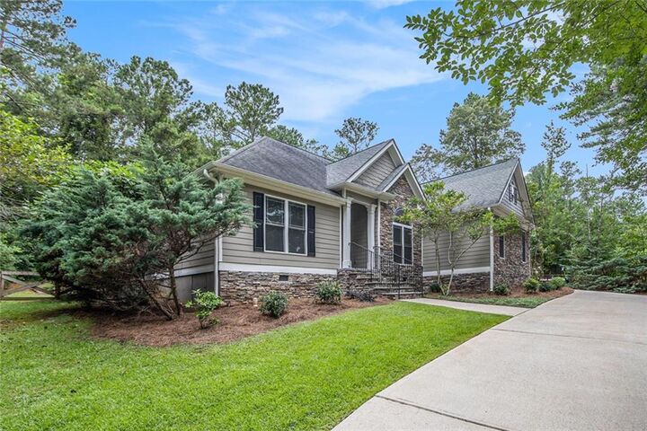 Property Photo: 8148 Lakeview Parkway GA 30180