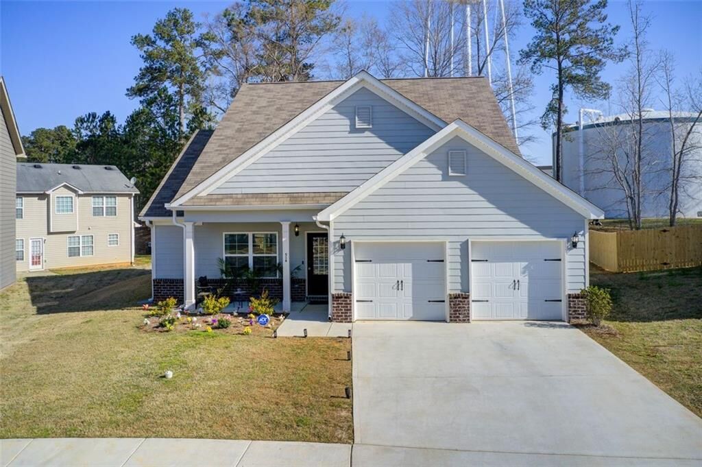 Property Photo: 516 Grand Magnolia Street GA 30233