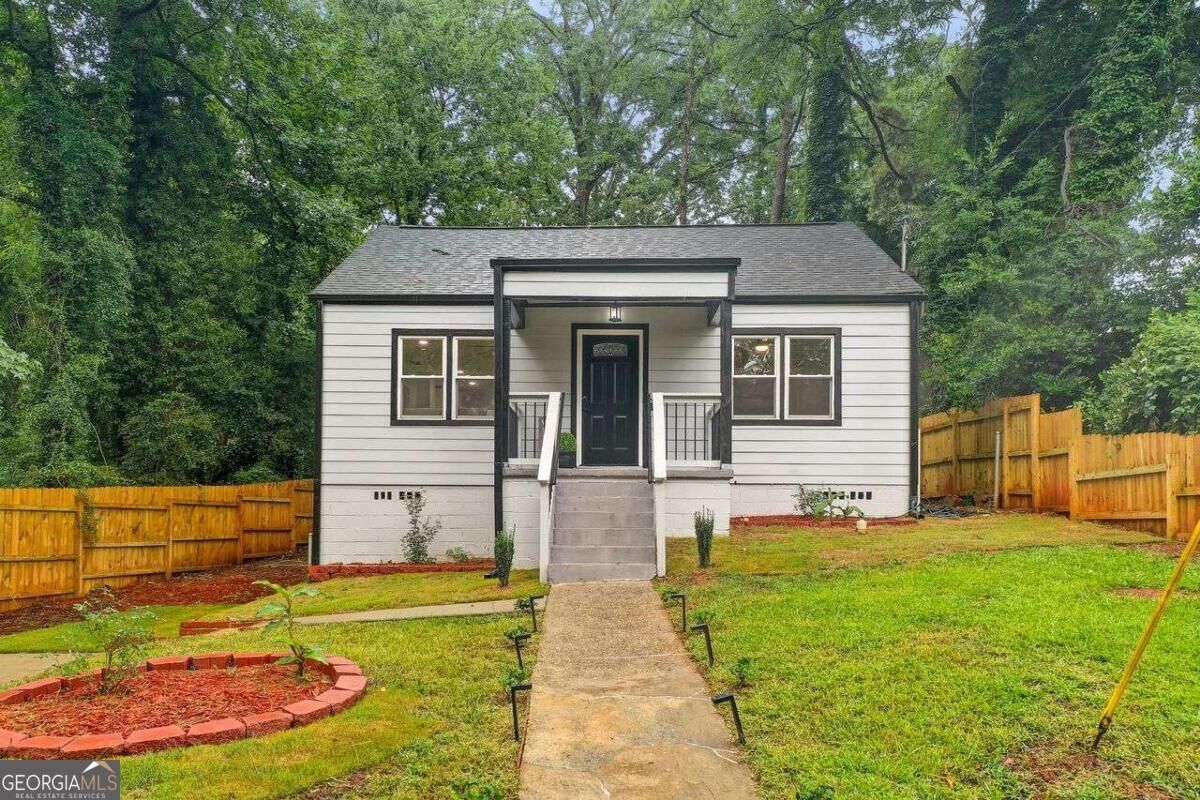 Property Photo: 430 Wilkinson Drive SE GA 30317