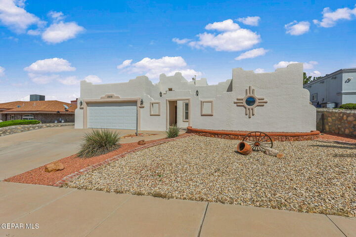 Property Photo:  10816 Loma De Amor Lane  TX 79934 