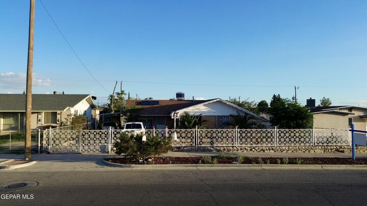 Property Photo: 236 Borderland Road TX 79932