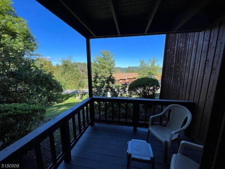 Property Photo: 2 Pico Ct 5 NJ 07462